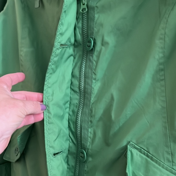 Lands End Womens green lightweight raincoat. NWOT Size S 6/8 - Picture 4 of 10